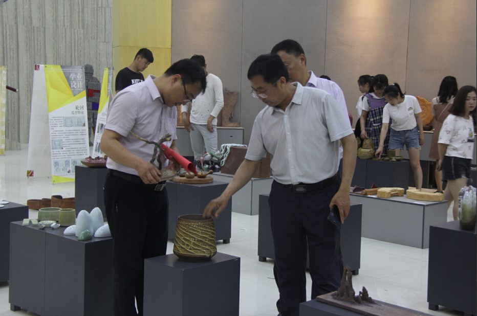 QQ截图20170605185849.jpg QQ截图20170605185849.jpg